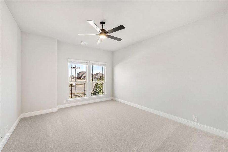 Spacious, unfurnished interior of a new home in Timberbrook, Justin (Image 35).