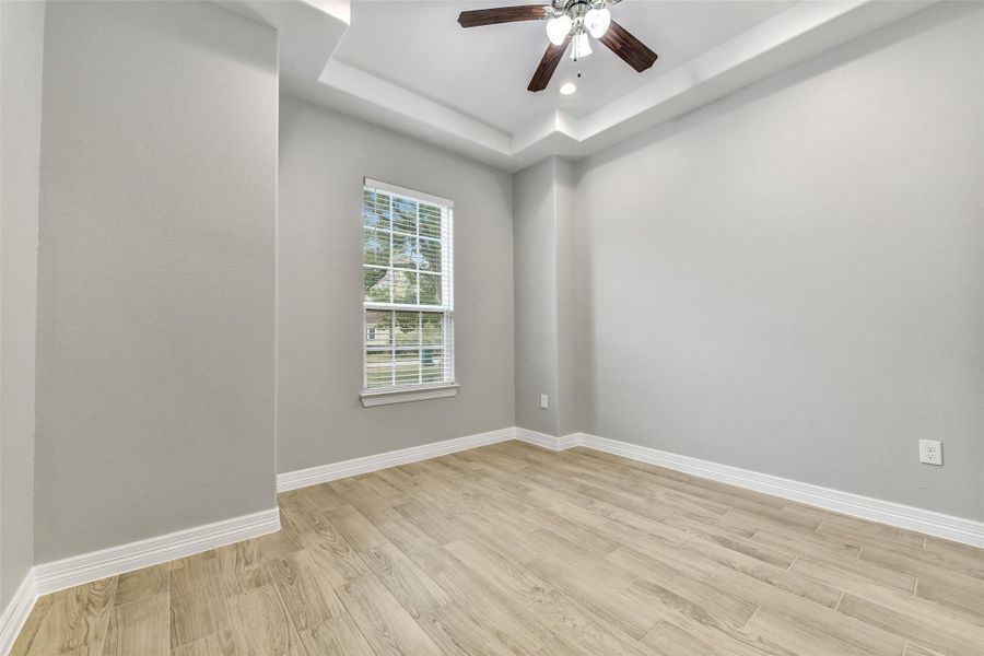 Spacious, unfurnished interior of a new home in , La Marque (Image 23).