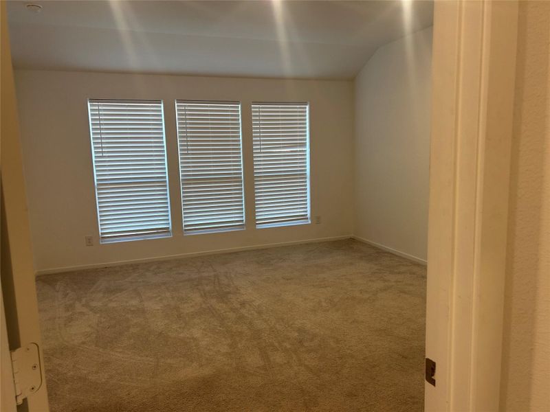 Spacious, unfurnished interior of a new home in Sunterra: Bristol Collection, Katy (Image 19). Spacious, unfurnished interior of a new home in Sunterra: Bristol Collection, Katy (Image 19).