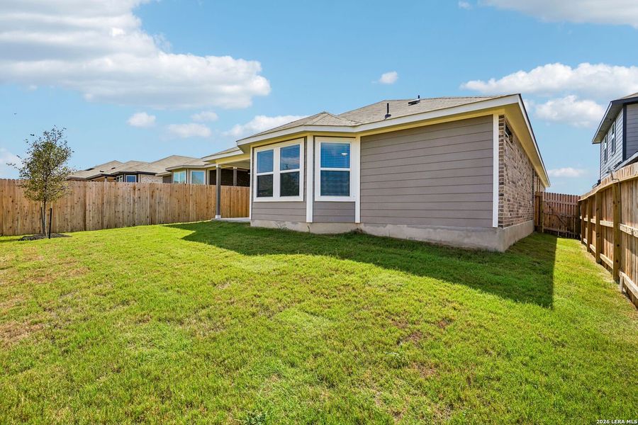 Exterior details and patio area of a home in Sagebrooke - Premier Series, San Antonio (Image 4).