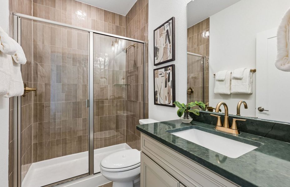 Representative furnished interior of a home built from the Gillett by Pulte Homes in Mission Hills, Garland (Image 16).
