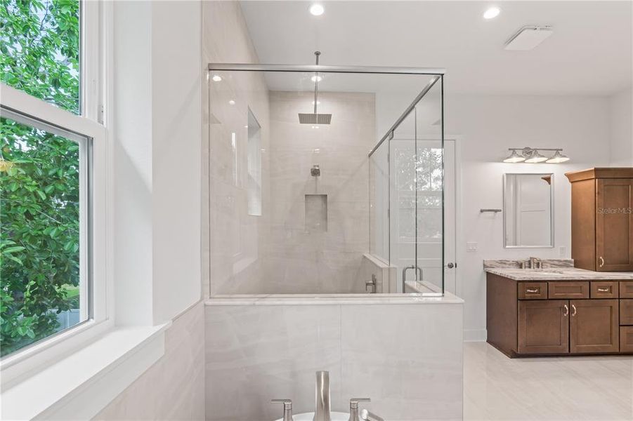 Furnished interior view inside a new home in , Tampa (Image 35).