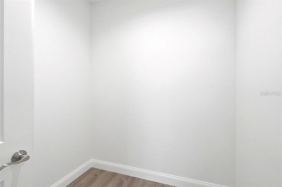 Spacious, unfurnished interior of a new home in , Deland (Image 22).
