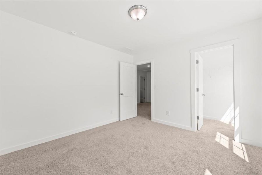 Spacious, unfurnished interior of a new home in , Statham (Image 16).