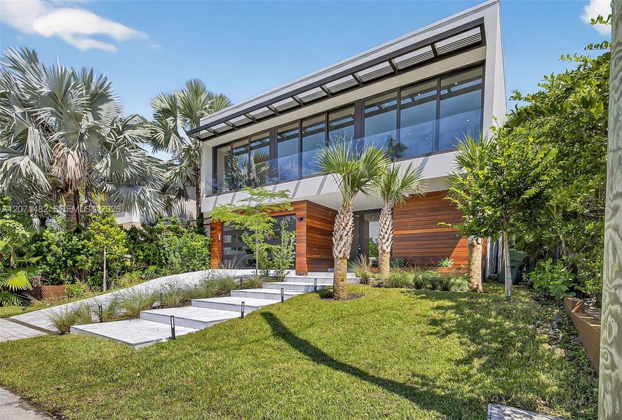Image 60 of a home in .