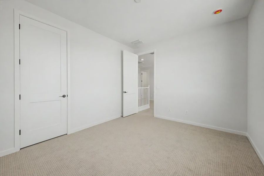 Spacious, unfurnished interior of a new home in Valencia at Granite Vista, Waddell (Image 35). Spacious, unfurnished interior of a new home in Valencia at Granite Vista, Waddell (Image 35).