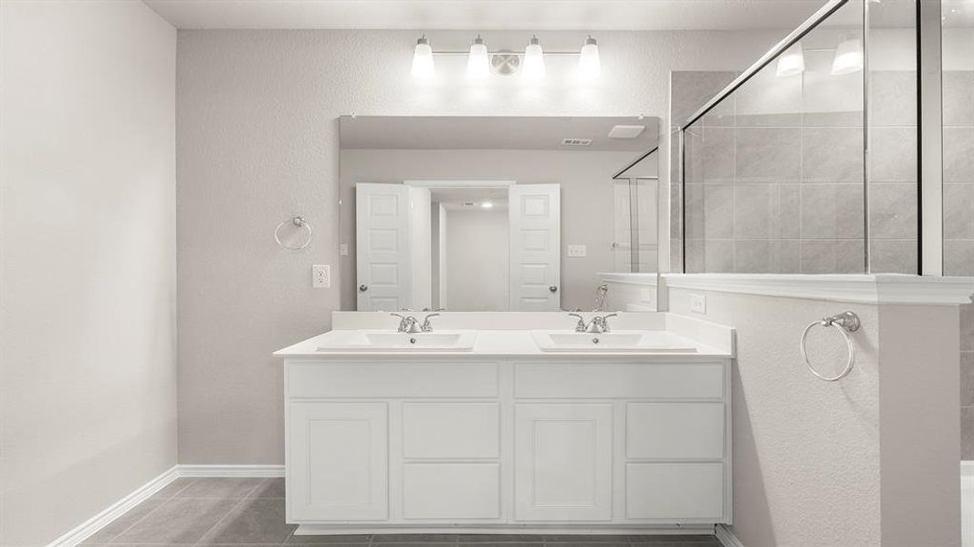 22. 3713 Star Mesa - Bath