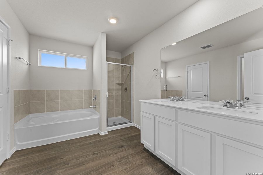 Furnished interior view inside a new home in High Garden, Comfort (Image 8).