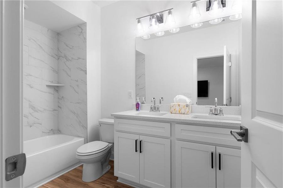 Furnished interior view inside a new home in , Waleska (Image 16).