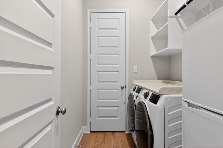 Furnished interior view inside a new home in Wolf Ranch, Georgetown (Image 30).