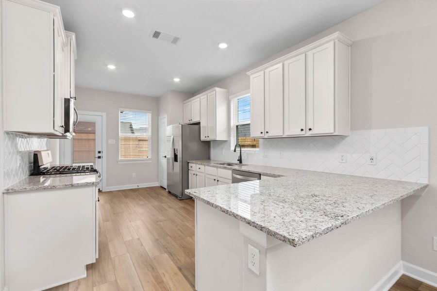 Image 12 of a home in Emberly.