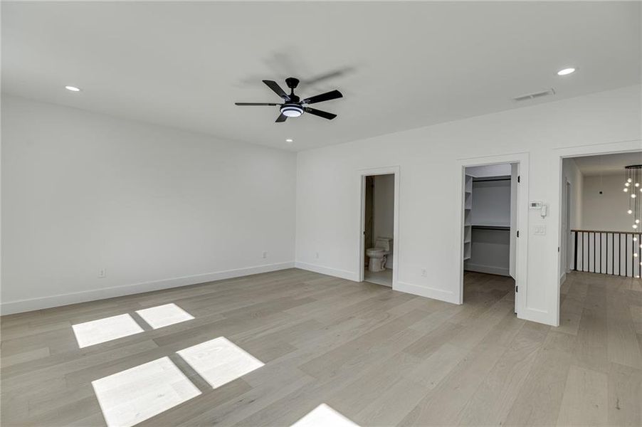 Spacious, unfurnished interior of a new home in , Gainesville (Image 66).