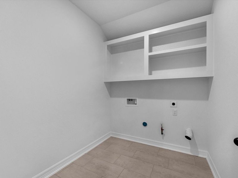 Spacious, unfurnished interior of a new home in Spring Creek Trails, Magnolia (Image 19). Spacious, unfurnished interior of a new home in Spring Creek Trails, Magnolia (Image 19).