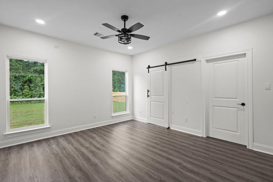 Spacious, unfurnished interior of a new home in , Orange (Image 17). Spacious, unfurnished interior of a new home in , Orange (Image 17).