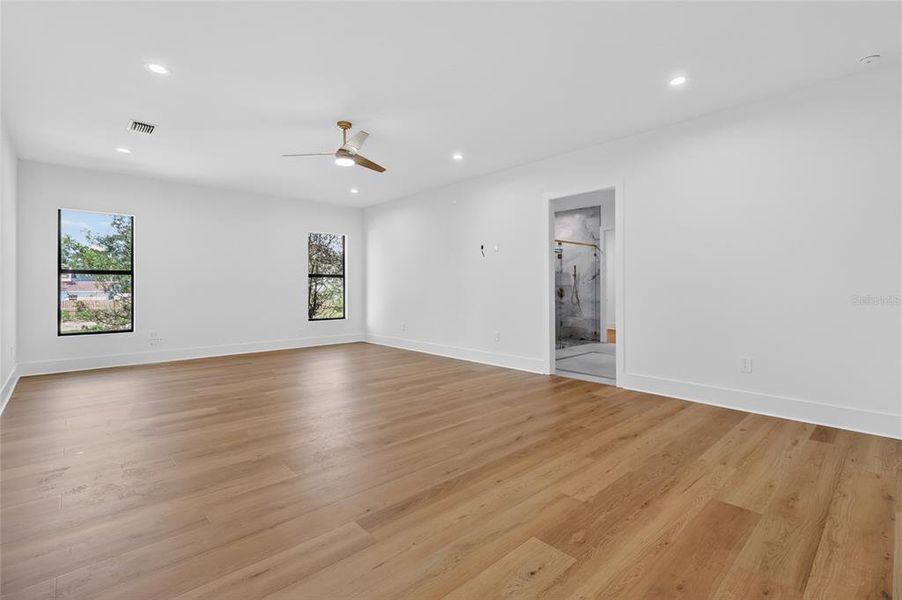 Spacious, unfurnished interior of a new home in , Tampa (Image 78). Spacious, unfurnished interior of a new home in , Tampa (Image 78).