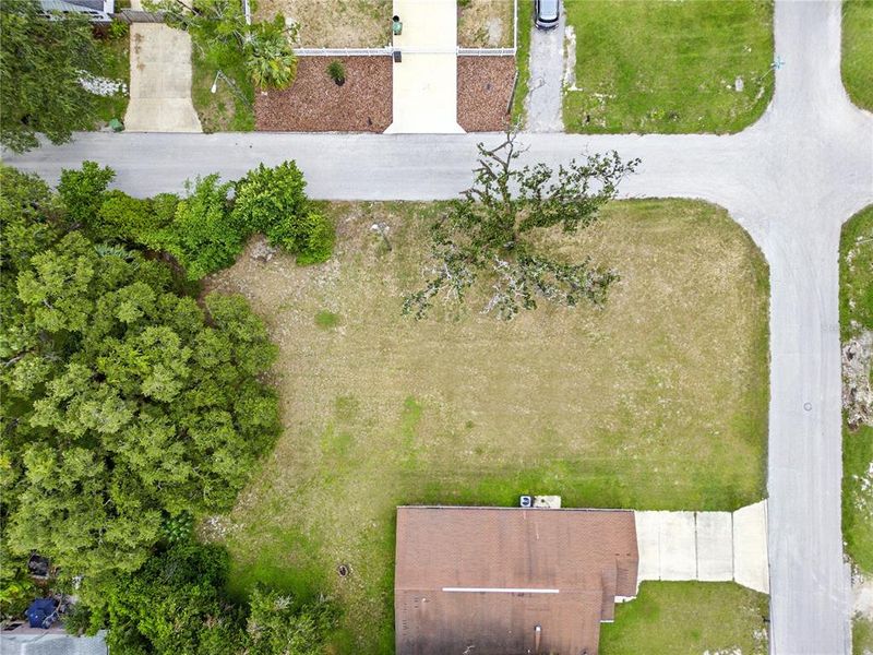 Image 10 of a home in .