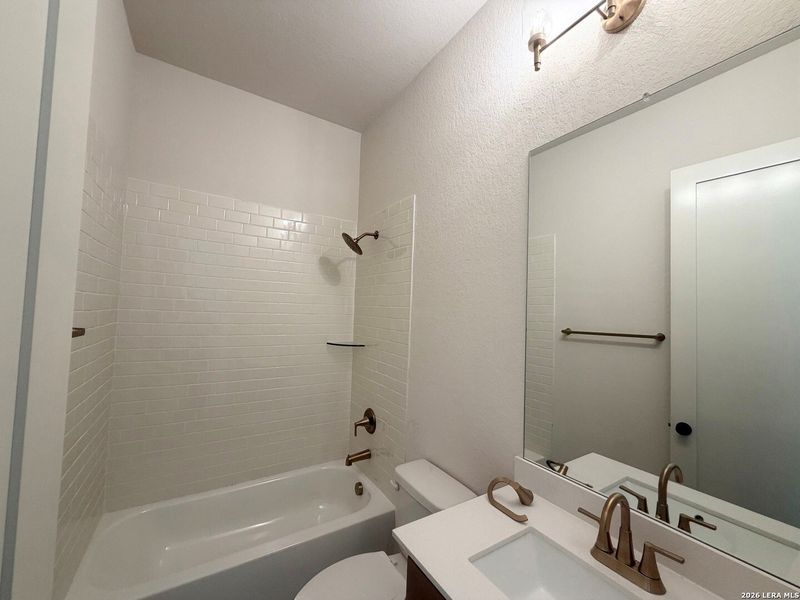 Furnished interior view inside a new home in Ladera - 50s, San Antonio (Image 9).