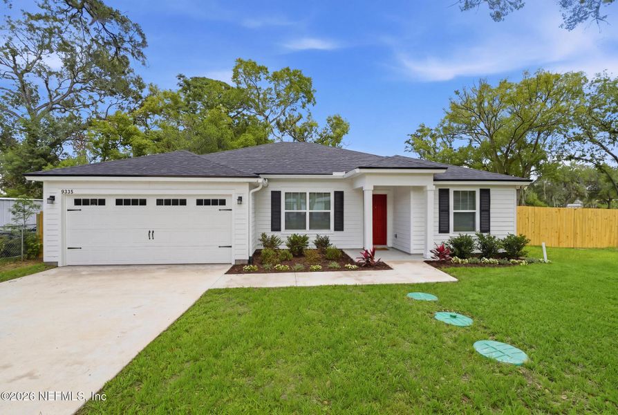 Front exterior of a new home in , Jacksonville, FL, highlighting curb appeal (Image 25).