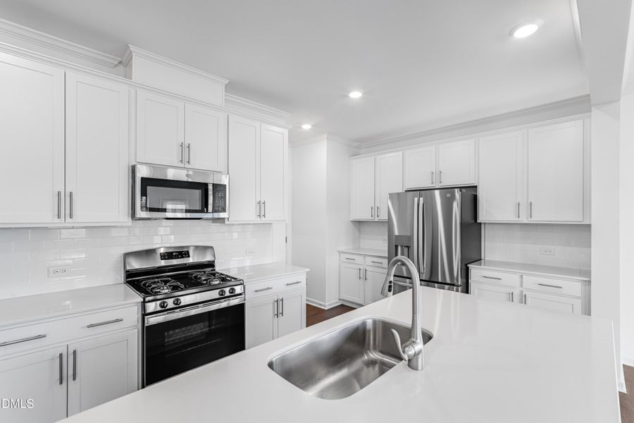 SUN_SherriDowns_Pic_Chadwick-15