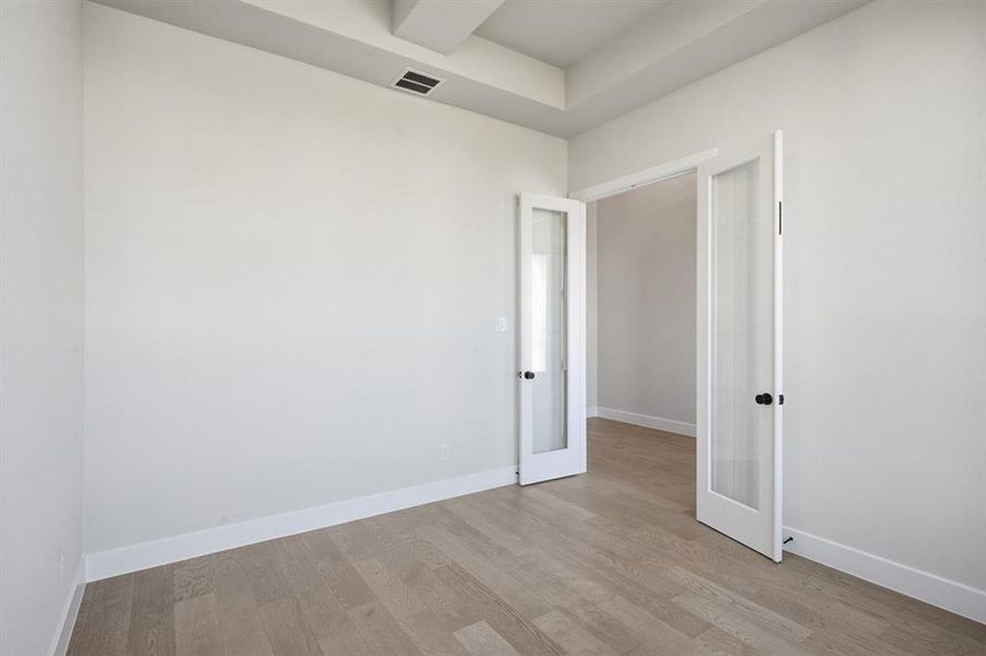 Spacious, unfurnished interior of a new home in Star Trail: 55ft. lots, Prosper (Image 20). Spacious, unfurnished interior of a new home in Star Trail: 55ft. lots, Prosper (Image 20).