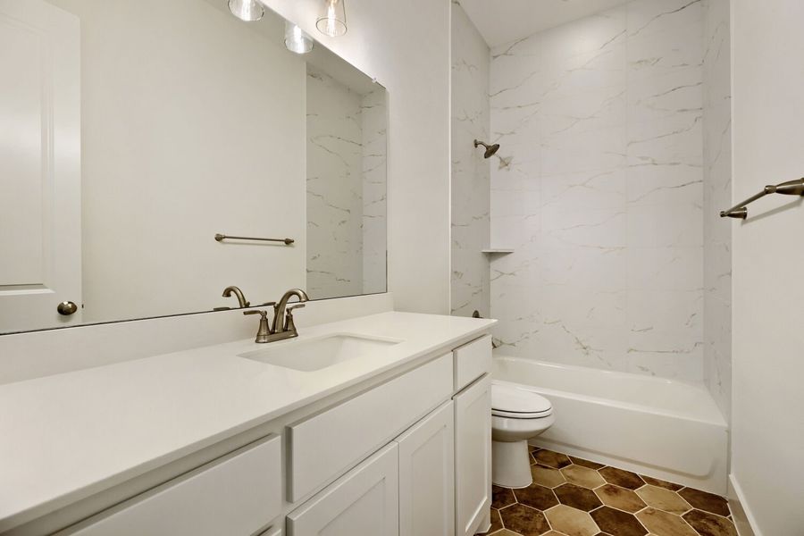 4121 Trellis - Full Bathroom 4121 Trellis - Full Bathroom
