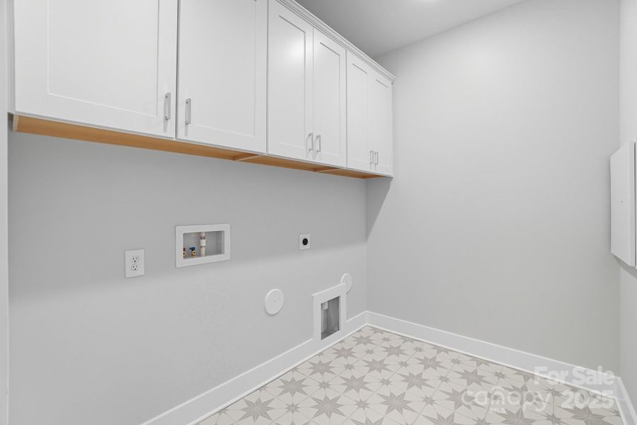 Spacious, unfurnished interior of a new home in Heritage - 55+ Community, Indian Trail (Image 18). Spacious, unfurnished interior of a new home in Heritage - 55+ Community, Indian Trail (Image 18).