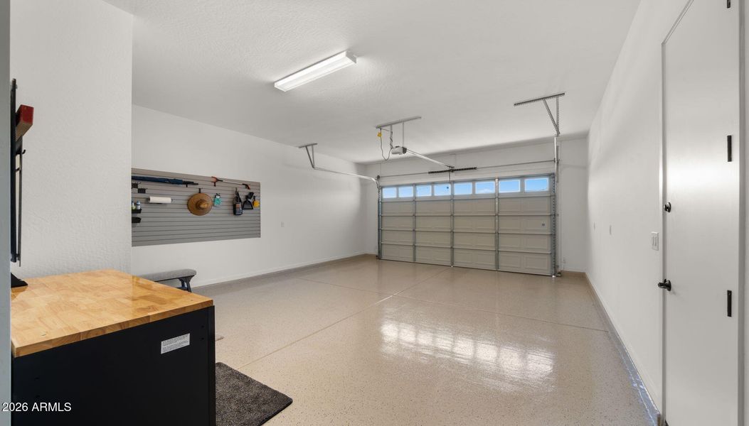 39-web-or-mls-Main Garage1