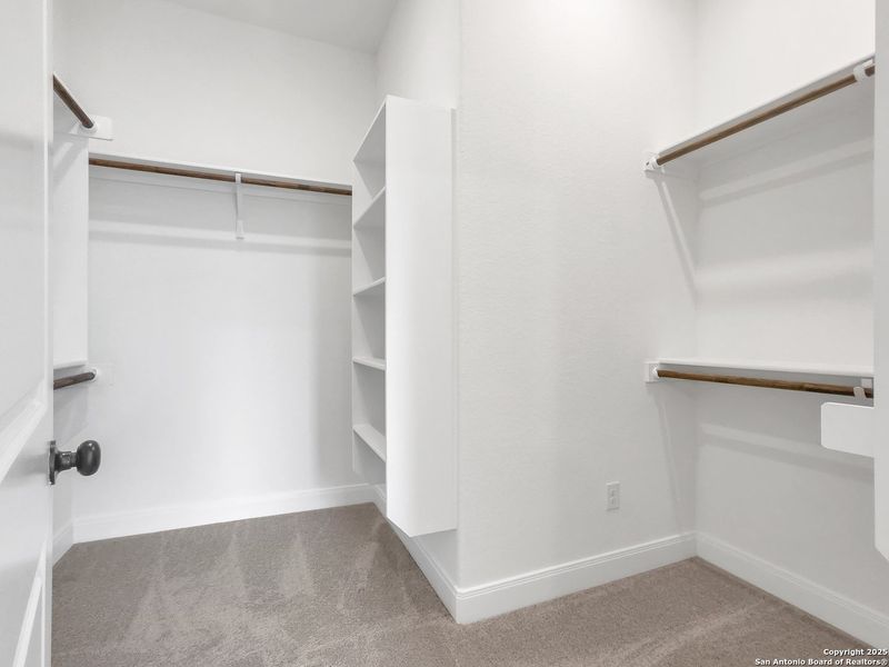 Image 25 of a home in .