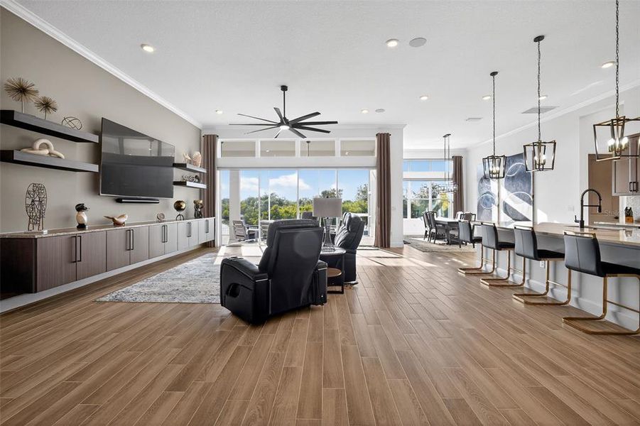 Community amenities in , Apollo Beach (Image 32).