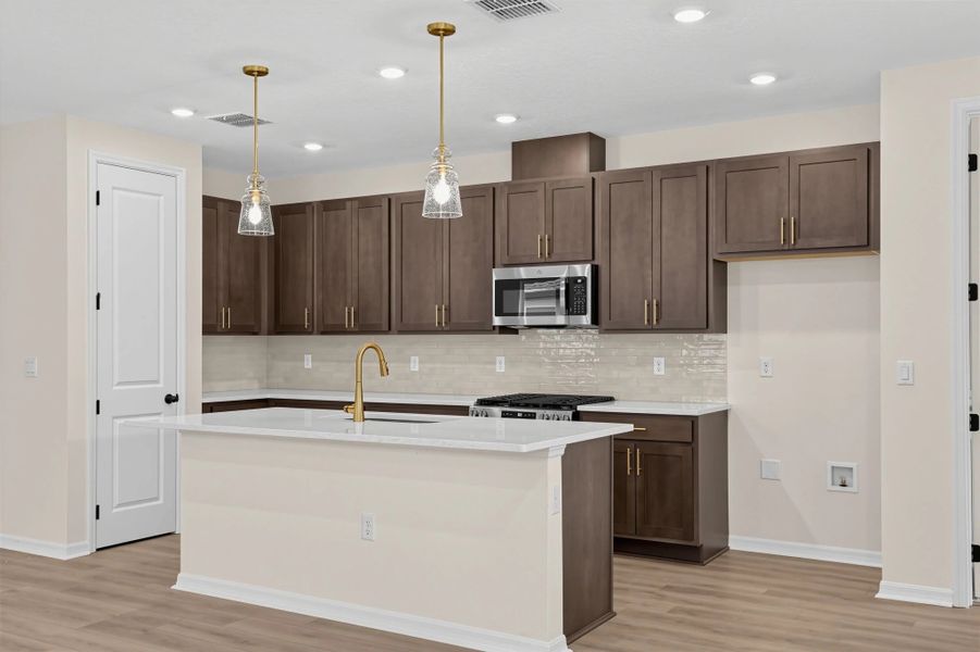 Furnished interior view inside a new home in Ardisia Park, New Smyrna Beach (Image 5).