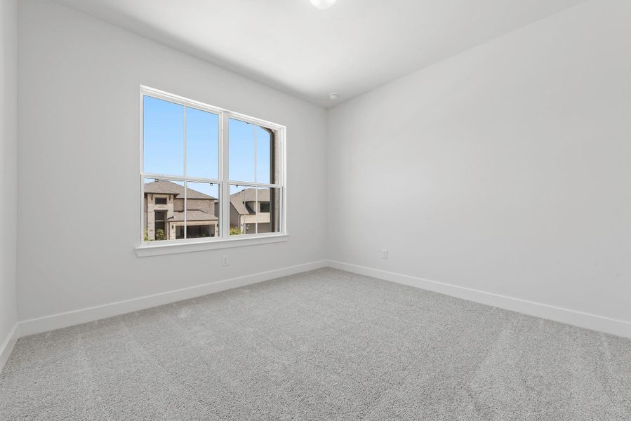 Spacious, unfurnished interior of a new home in Candela, Richmond (Image 21).