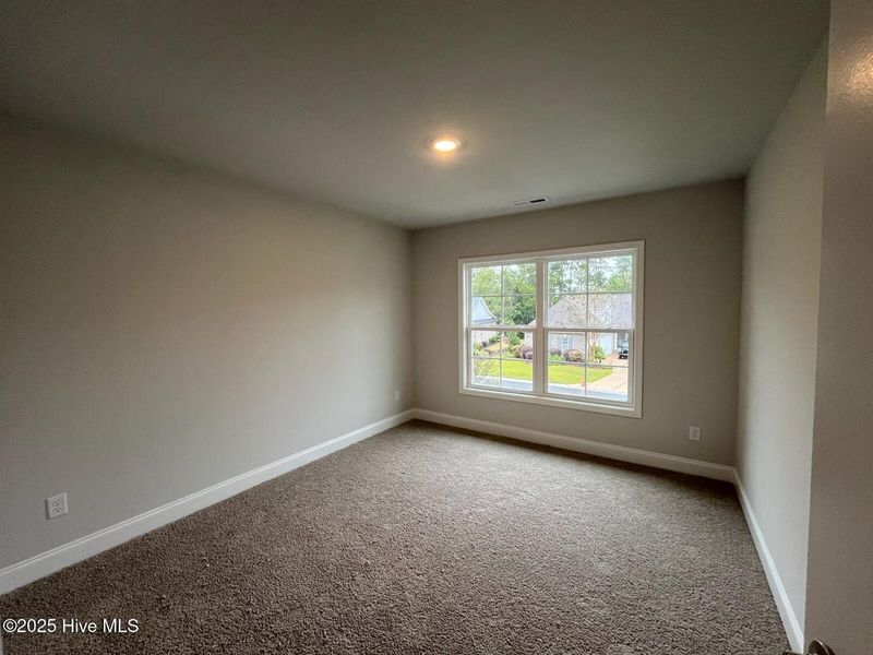Spacious, unfurnished interior of a new home in Palmetto Creek, Bolivia (Image 31).