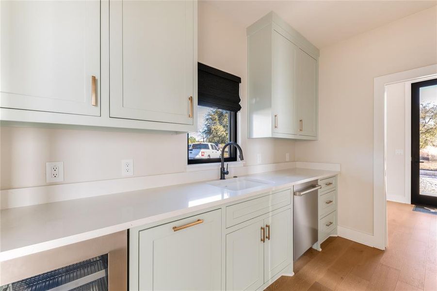 Furnished interior view inside a new home in , Glen Rose (Image 8).