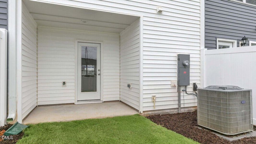 lot-32-jonathan-a-003