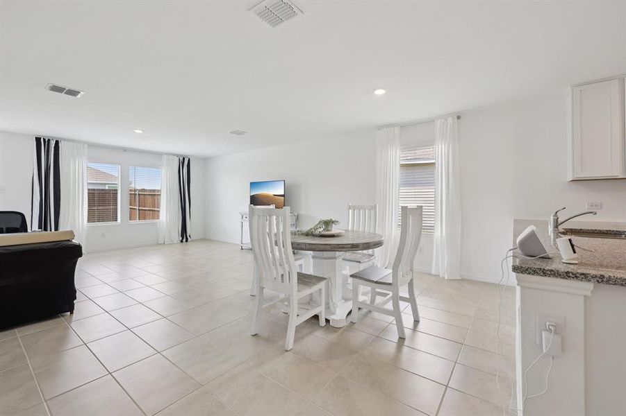 Furnished interior view inside a new home in , Crandall (Image 12).