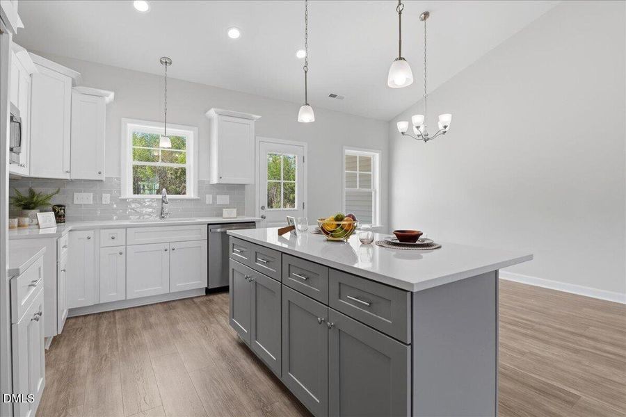 16-113 Sagewood Dr-16