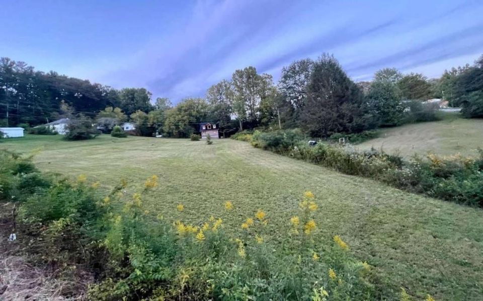 Image 14 of a home in .