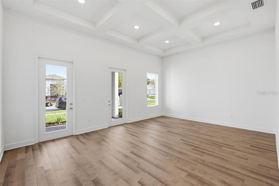 Spacious, unfurnished interior of a new home in Shorefront Cove, Winter Garden (Image 11).