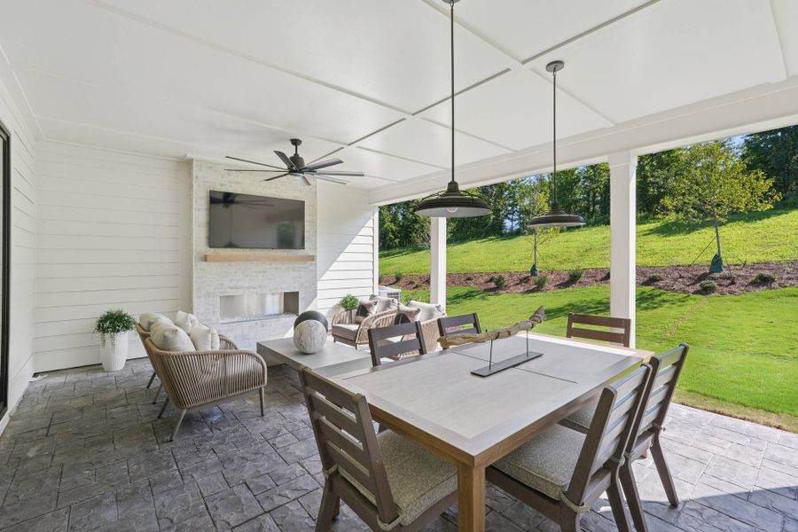 Representative exterior details of a home built from the Foxtail Manor by Tri Pointe Homes in Altis At Serenity, Fuquay Varina (Image 3).