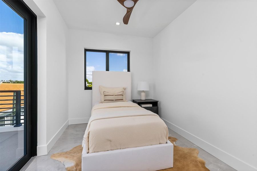 Furnished interior view inside a new home in , Fort Lauderdale (Image 44).