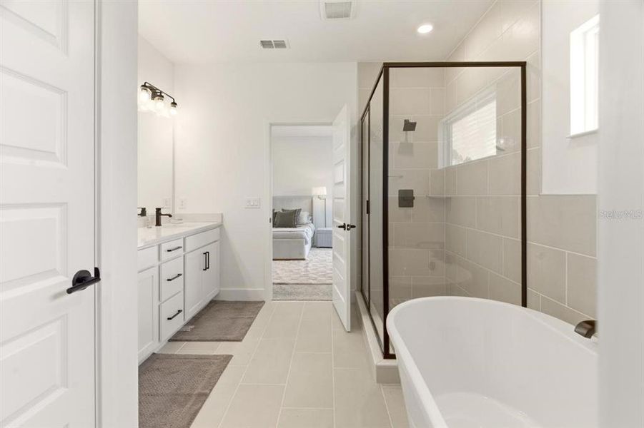 Furnished interior view inside a new home in , Winter Garden (Image 37).