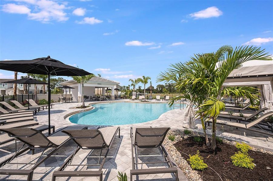 Community amenities in Vinterra Townhomes, Nokomis (Image 39).