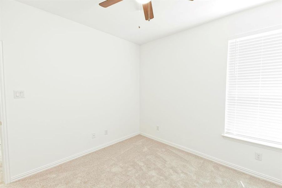 Spacious, unfurnished interior of a new home in Preserve at Honey Creek, McKinney (Image 27).