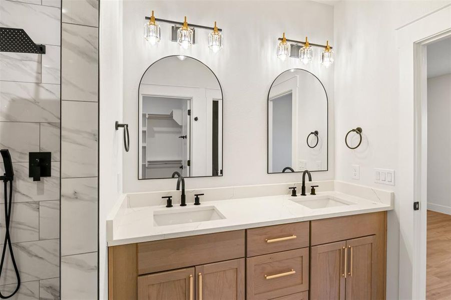 Furnished interior view inside a new home in , Fort Worth (Image 7).