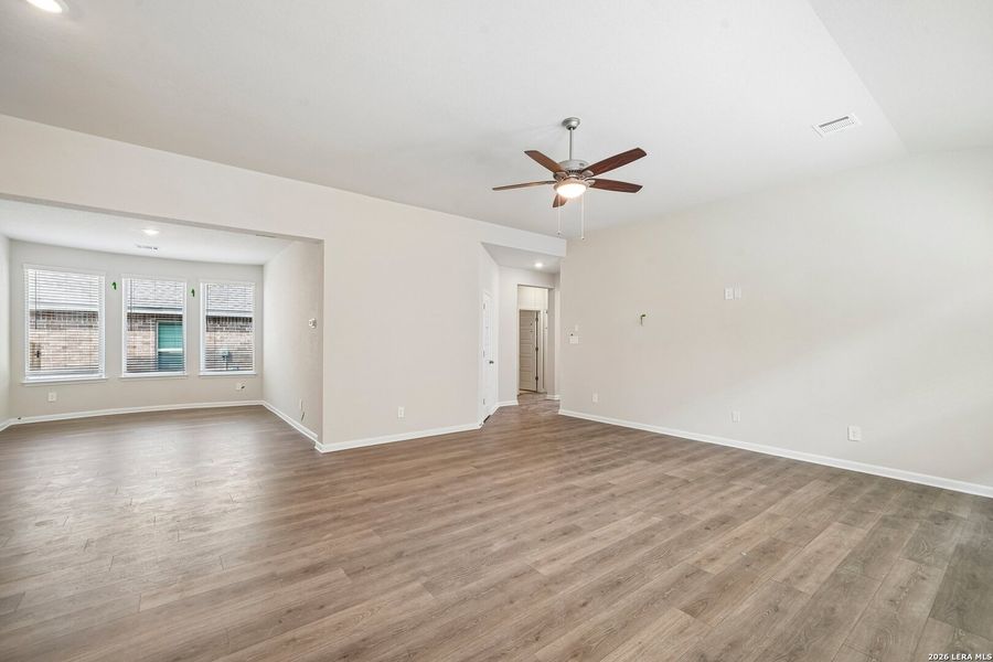 Spacious, unfurnished interior of a new home in Arcadia Ridge - Premier Series, San Antonio (Image 20). Spacious, unfurnished interior of a new home in Arcadia Ridge - Premier Series, San Antonio (Image 20).