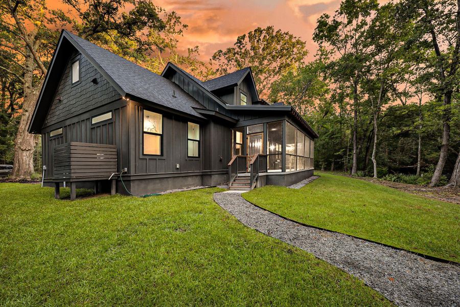 Image 42 of a home in .