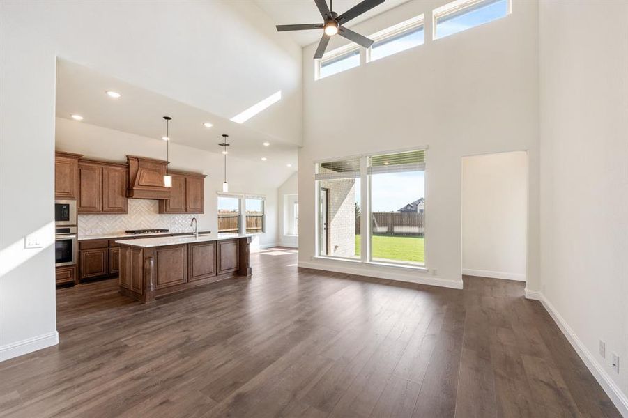 Furnished interior view inside a new home in Wildflower Ranch 60-65, Fort Worth (Image 10). Furnished interior view inside a new home in Wildflower Ranch 60-65, Fort Worth (Image 10).