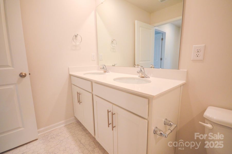 Furnished interior view inside a new home in Valleywood Farms, Waynesville (Image 10). Furnished interior view inside a new home in Valleywood Farms, Waynesville (Image 10).