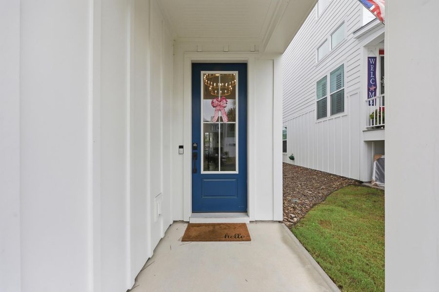 Exterior details and patio area of a home in , North Myrtle Beach (Image 3). Exterior details and patio area of a home in , North Myrtle Beach (Image 3).