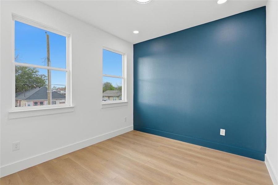 Spacious, unfurnished interior of a new home in , Dallas (Image 19).